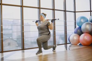 Was kann man gegen dicke Oberschenkel machen? Tipps zu Training, Ernährung und Körperformung